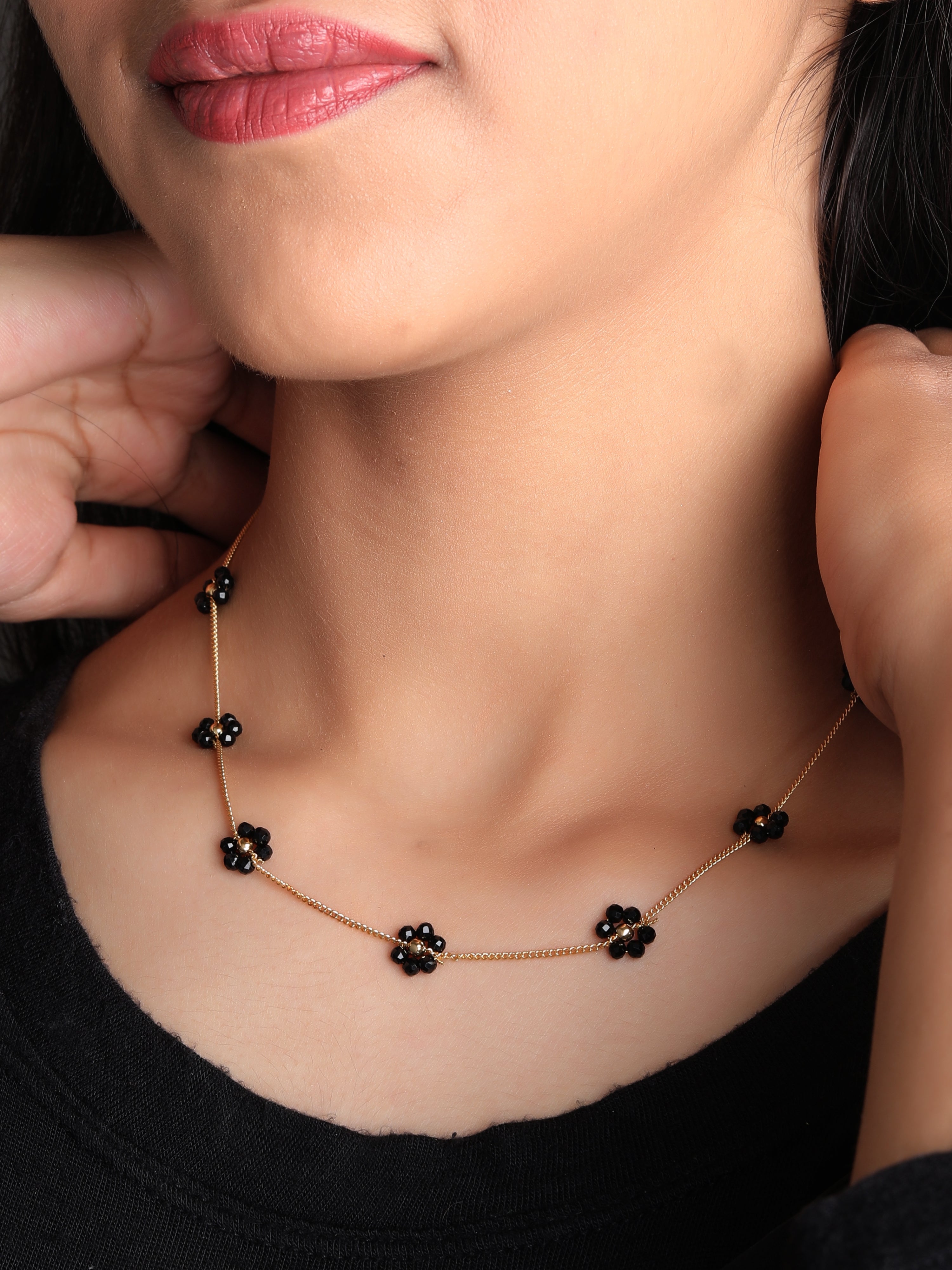 black flora gold tanmaniya necklace PZMO