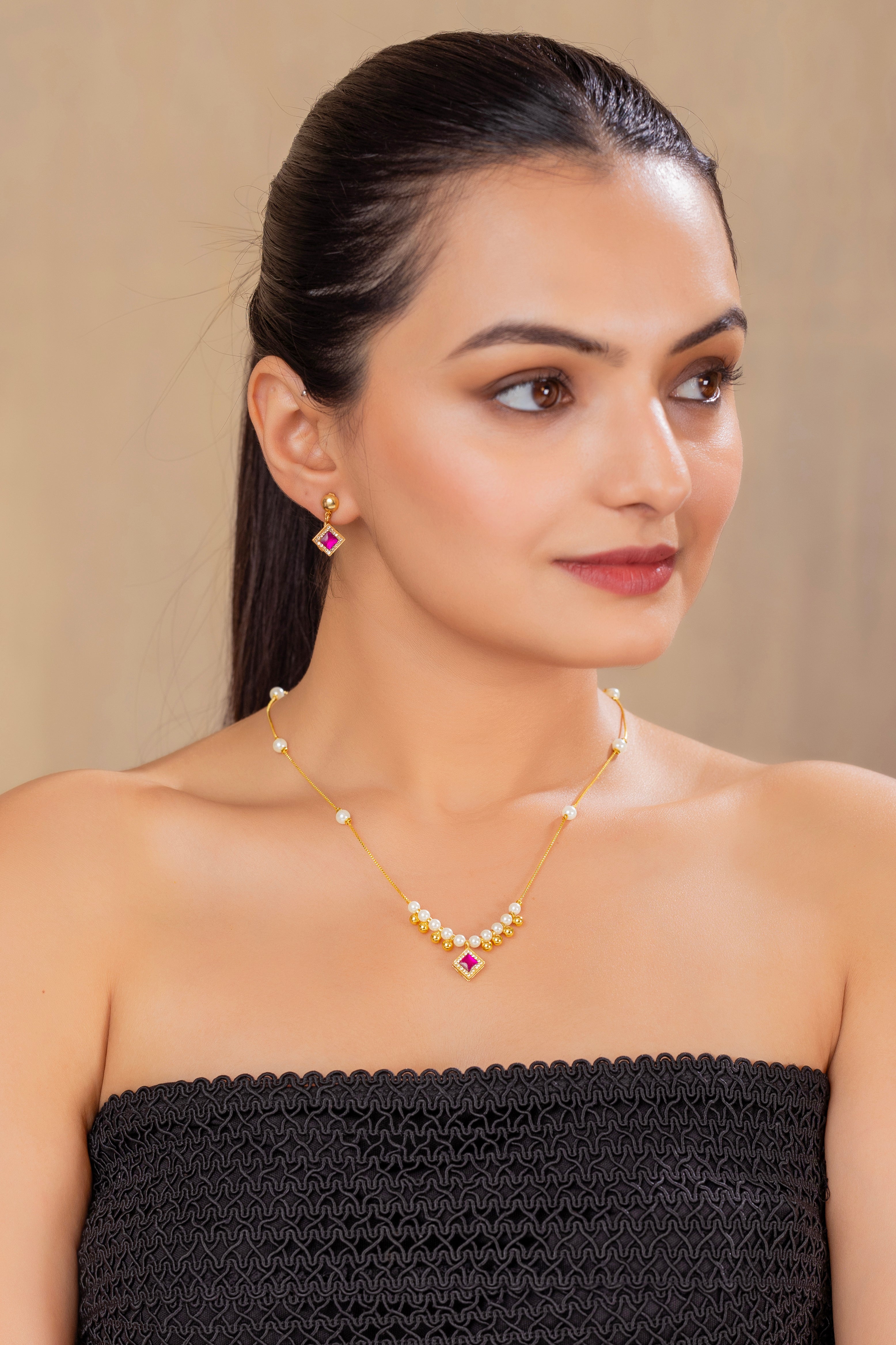 Mehira Pink chain pendant set PZMO