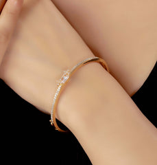 Jivika Gold kada bracelet