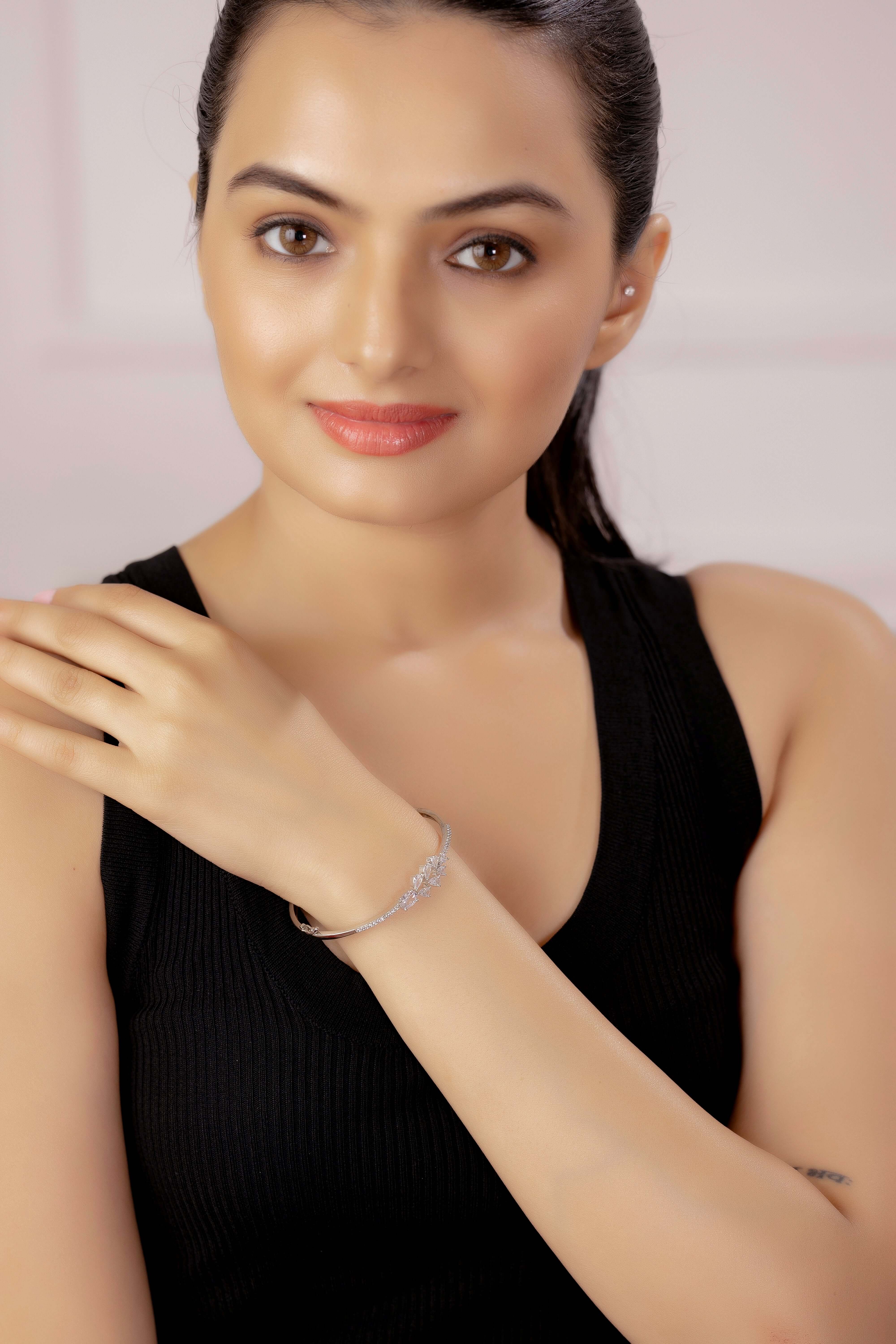 Saiya Silver kada bracelet PZMO