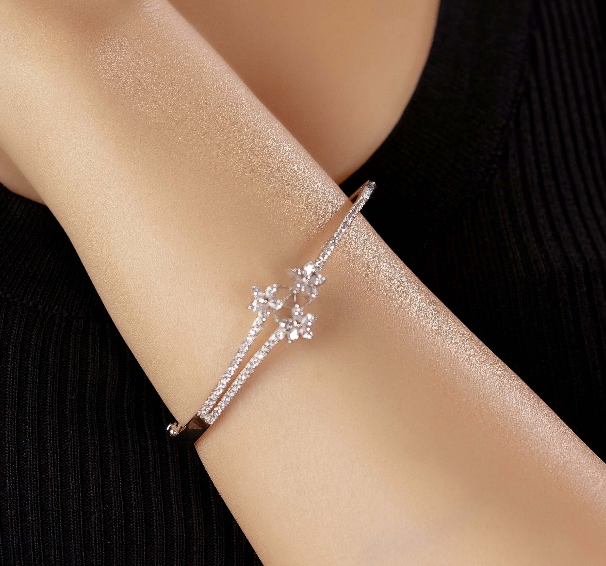 Tiya Silver kada bracelet PZMO