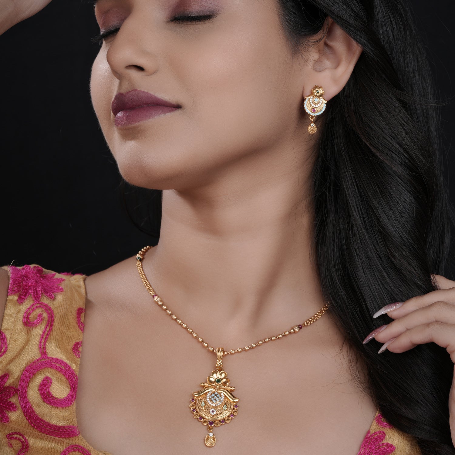 Mimosa Gold Plated Chain Pendant Set PZMO