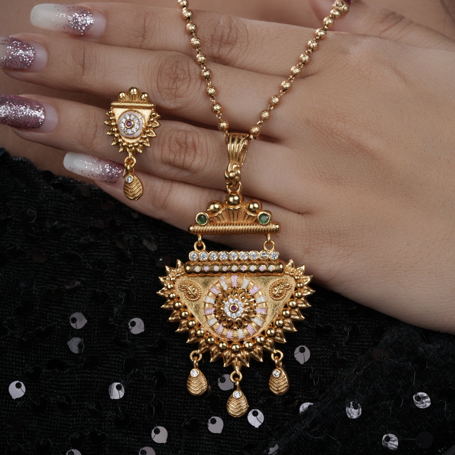 Evaniya Gold Plated Chain Pendant Set - PZMO