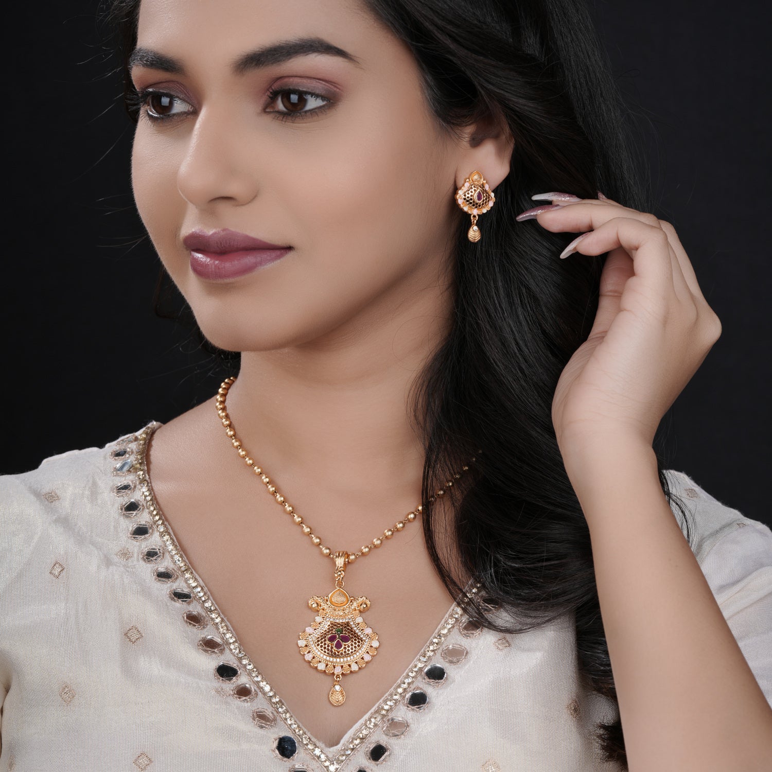 Charm Gold Plated Chain Pendant Set - PZMO