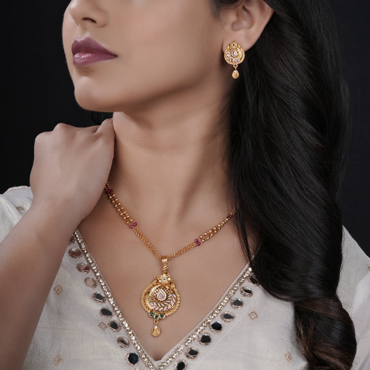 Nedira Gold Plated Chain Pendant Set PZMO