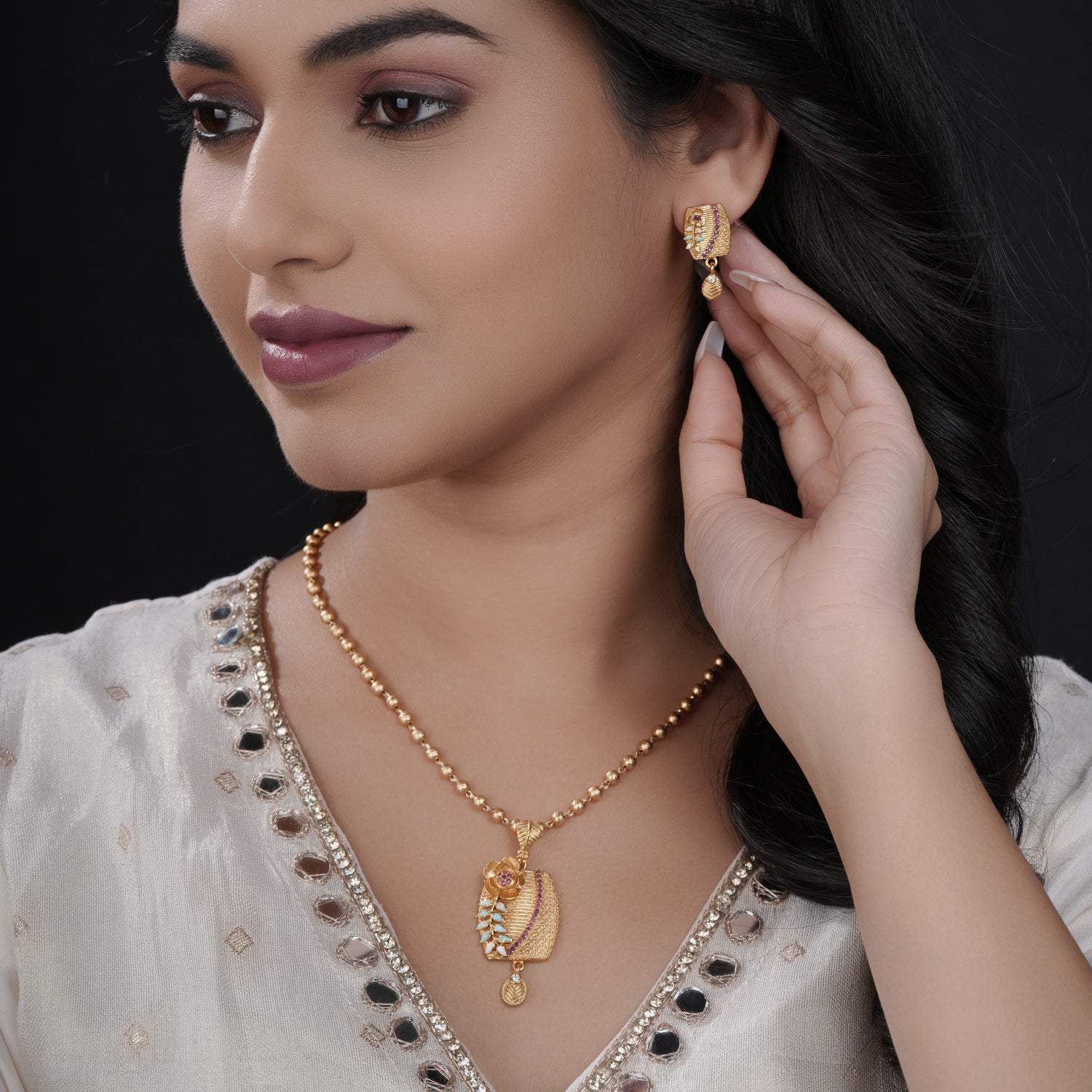 Tara Gold Plated Chain Pendant Set - PZMO