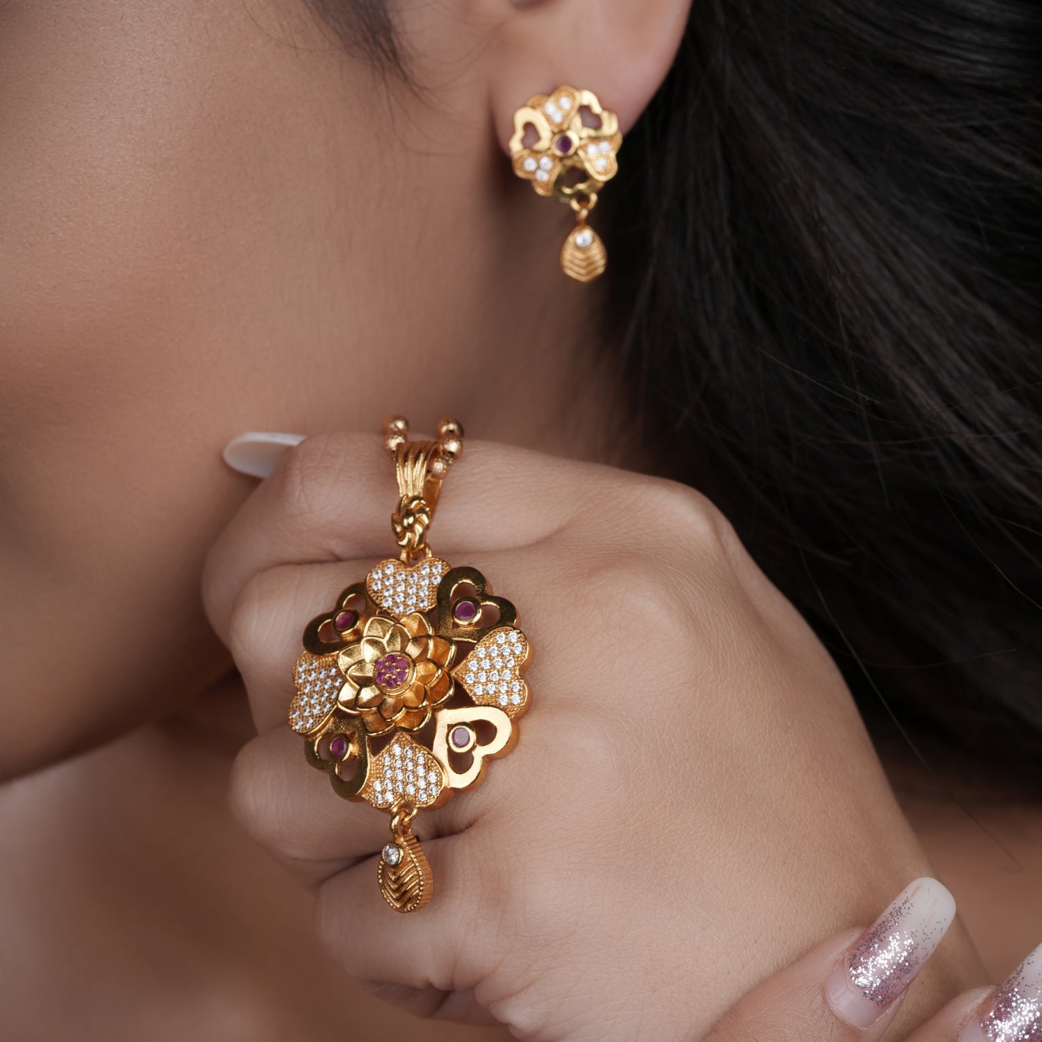 Iris Gold Plated Chain Pendant Set - PZMO