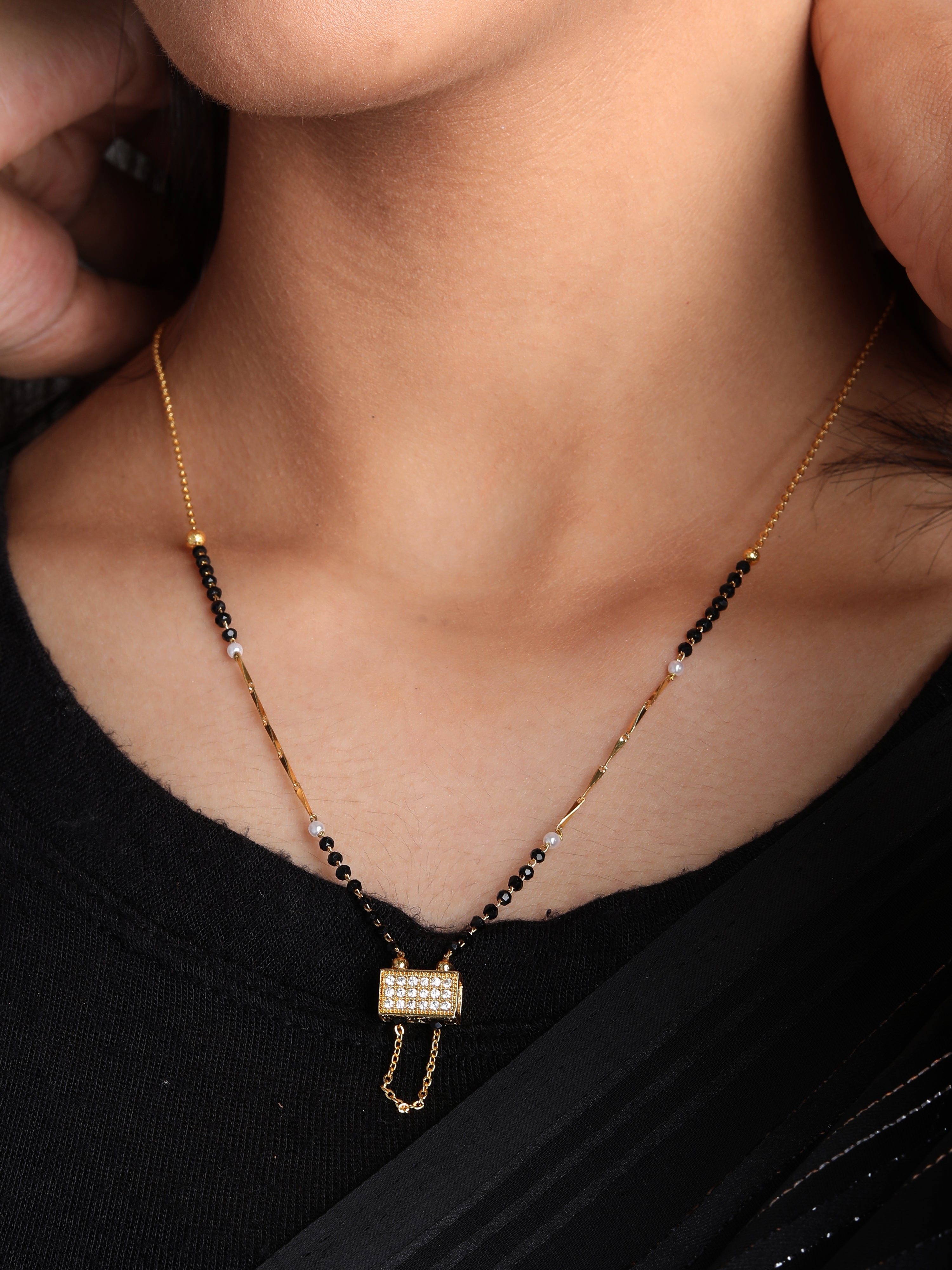 Mahira Gold Mangalsutra - PZMO